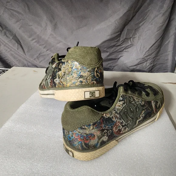 DC Shoes Women's Size 8W Chelsea Model - Picture 4 of 6